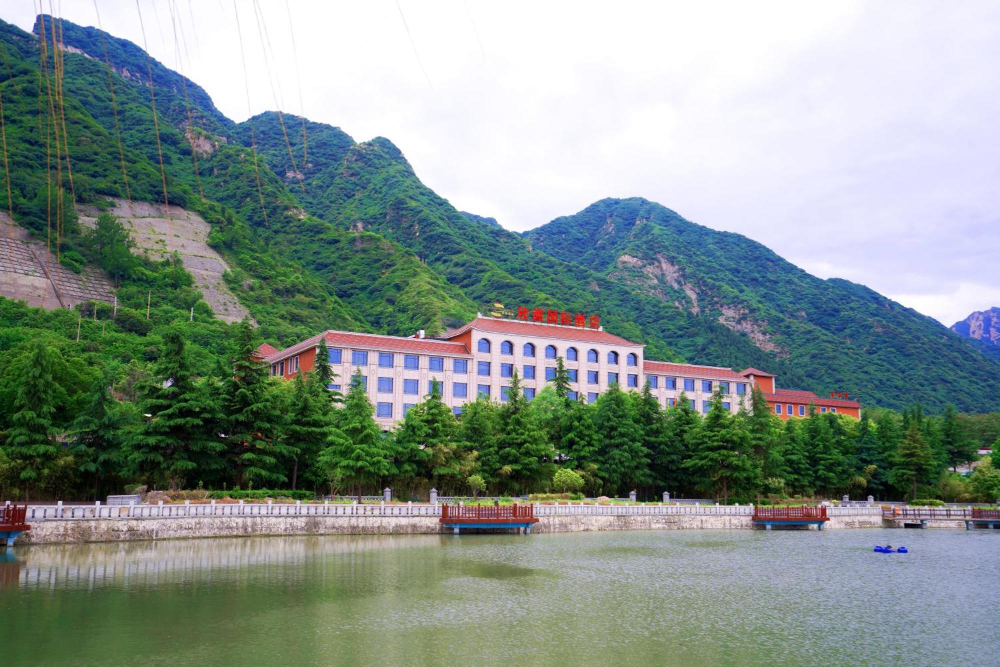 Huashan Xinghe International Hotel Huayin Екстер'єр фото